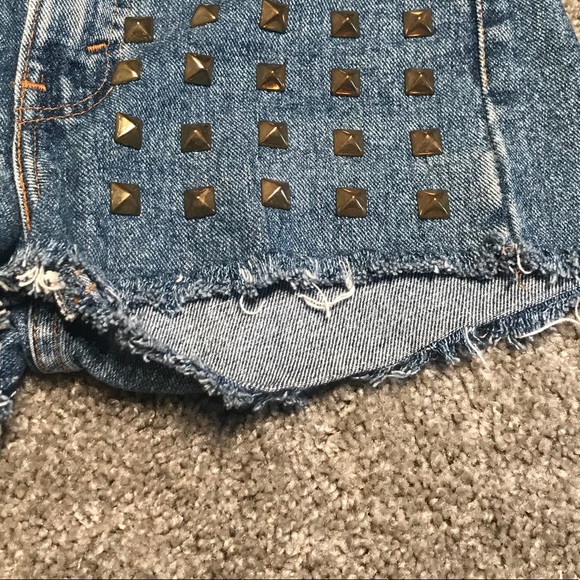 Levi’s 505 Studded Shorts Plain Tab - Picture 5 of 7